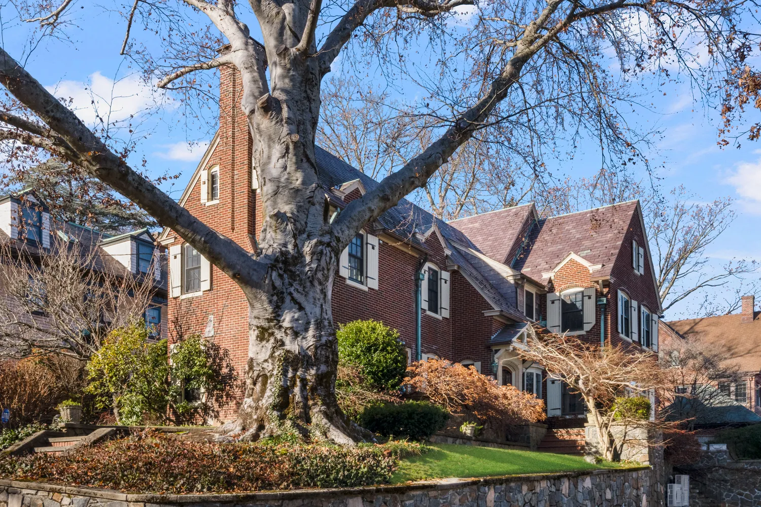 $2,195,000 | 82 Freeman Parkway, Providence, RI 02906