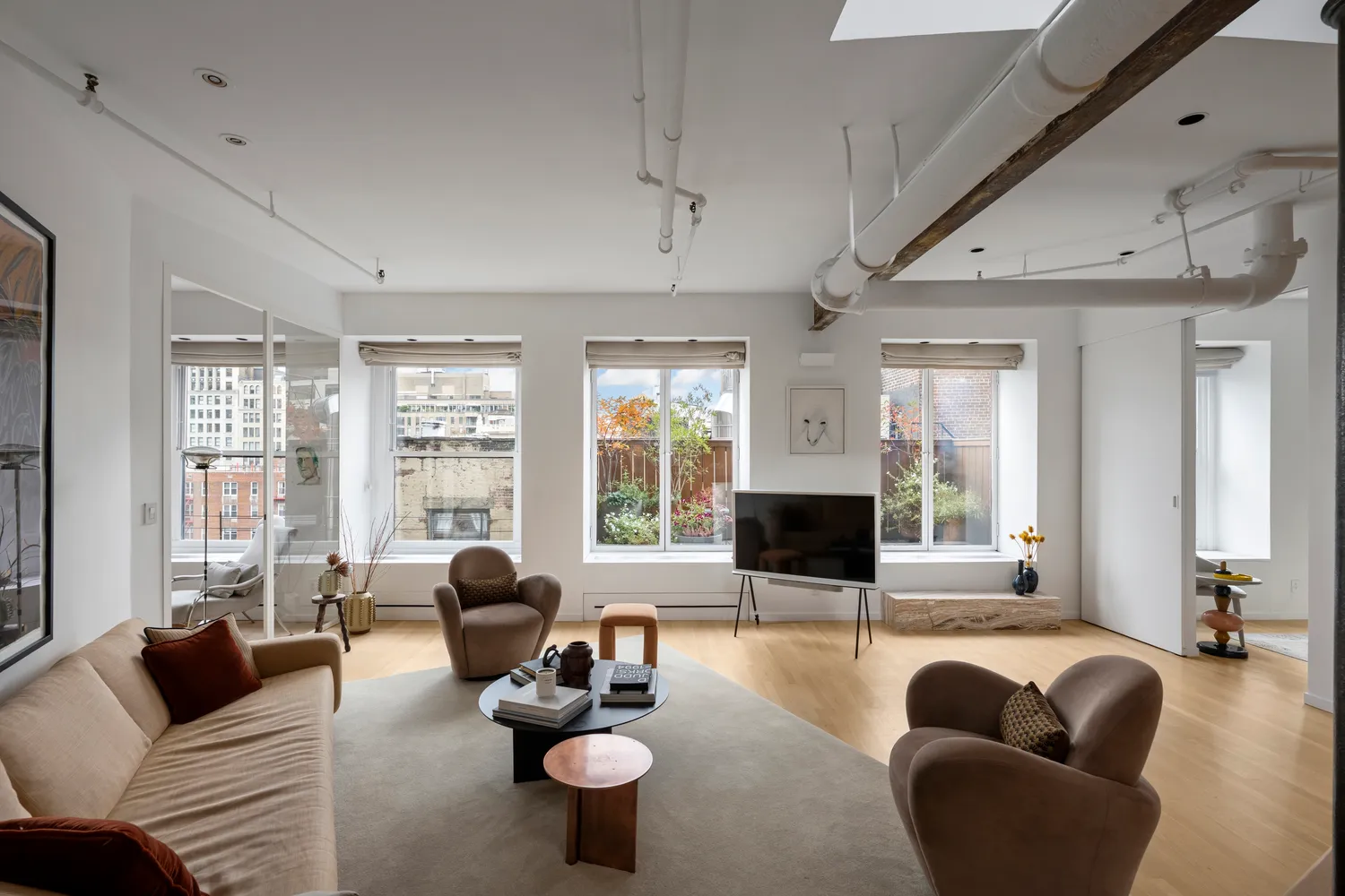 $15,000 | 40 West 15th Street, Unit PHB | Flatiron