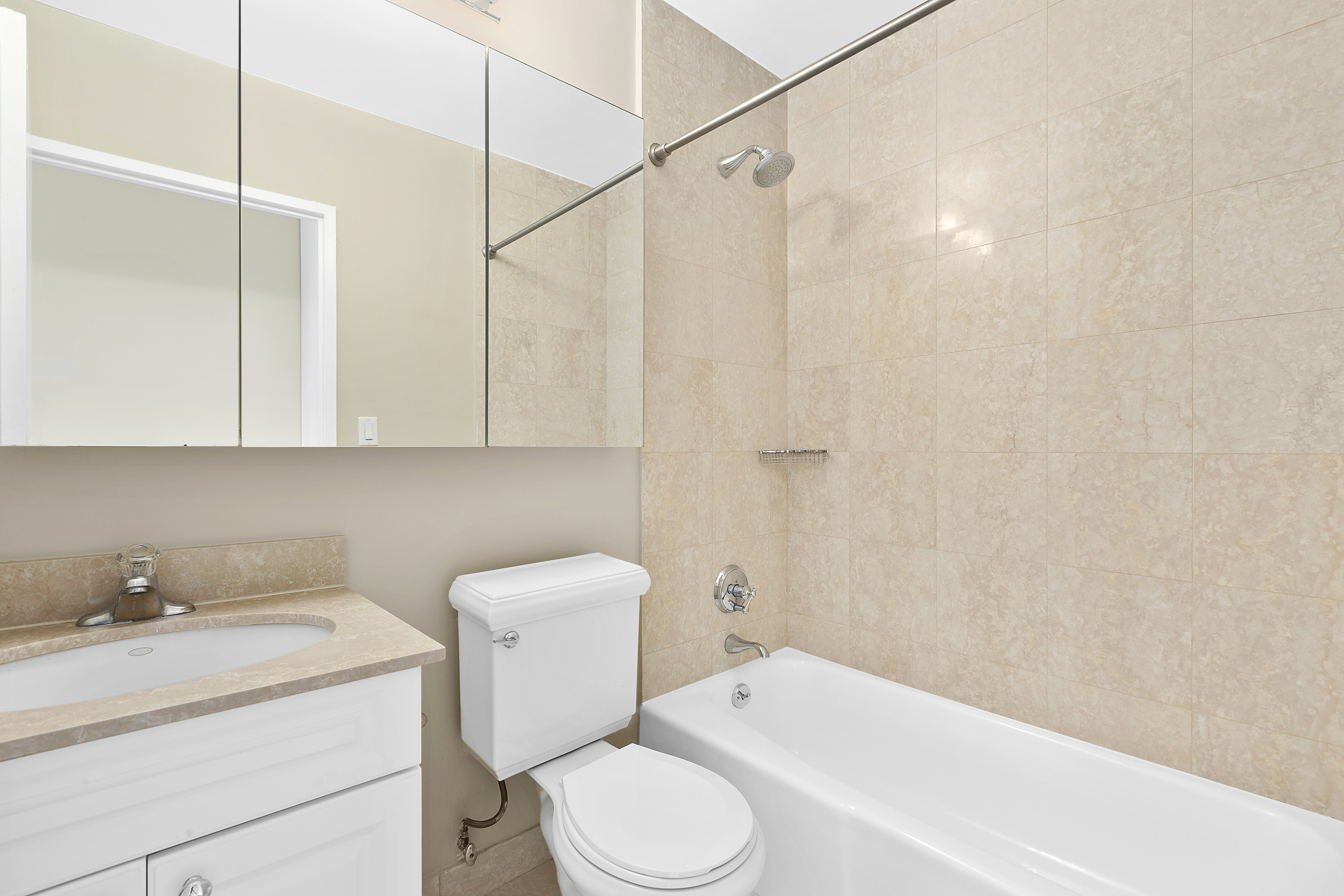 30 Lincoln Center Plaza, Unit 14E Manhattan, NY 10023 - Photo 5 of 10