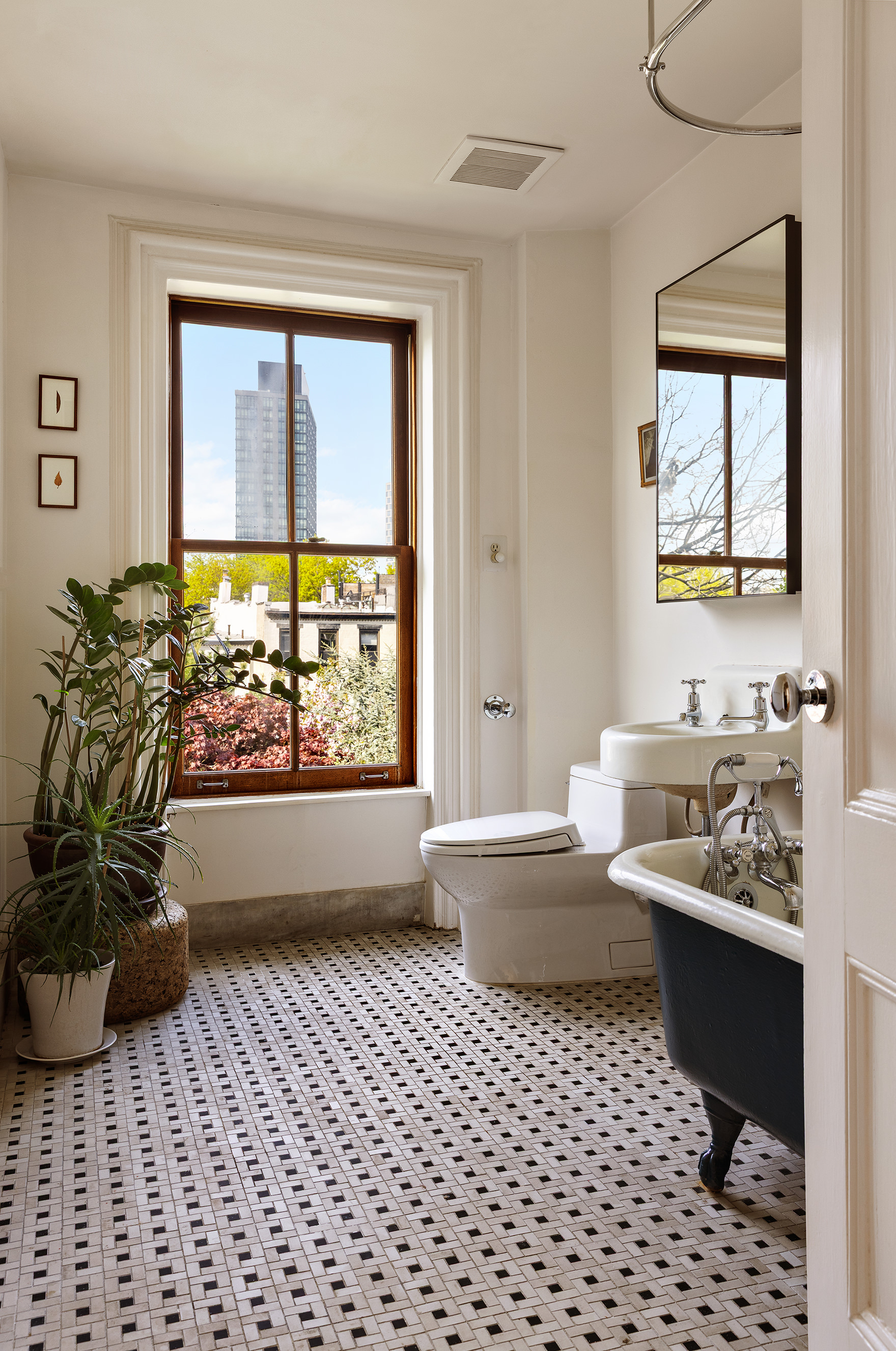 177 Prospect Place Brooklyn, NY 11238 - Photo 33 of 42 a bathroom with a sink toilet and window