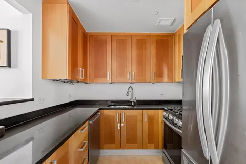 $950,000 | 313 West 119th Street, Unit 4E | Harlem