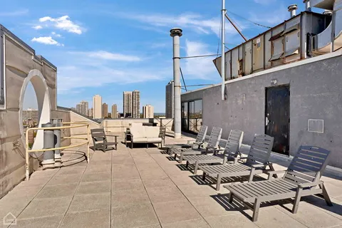 $485,000 | 1309 North Wells Street, Unit 501, Chicago, IL 60610