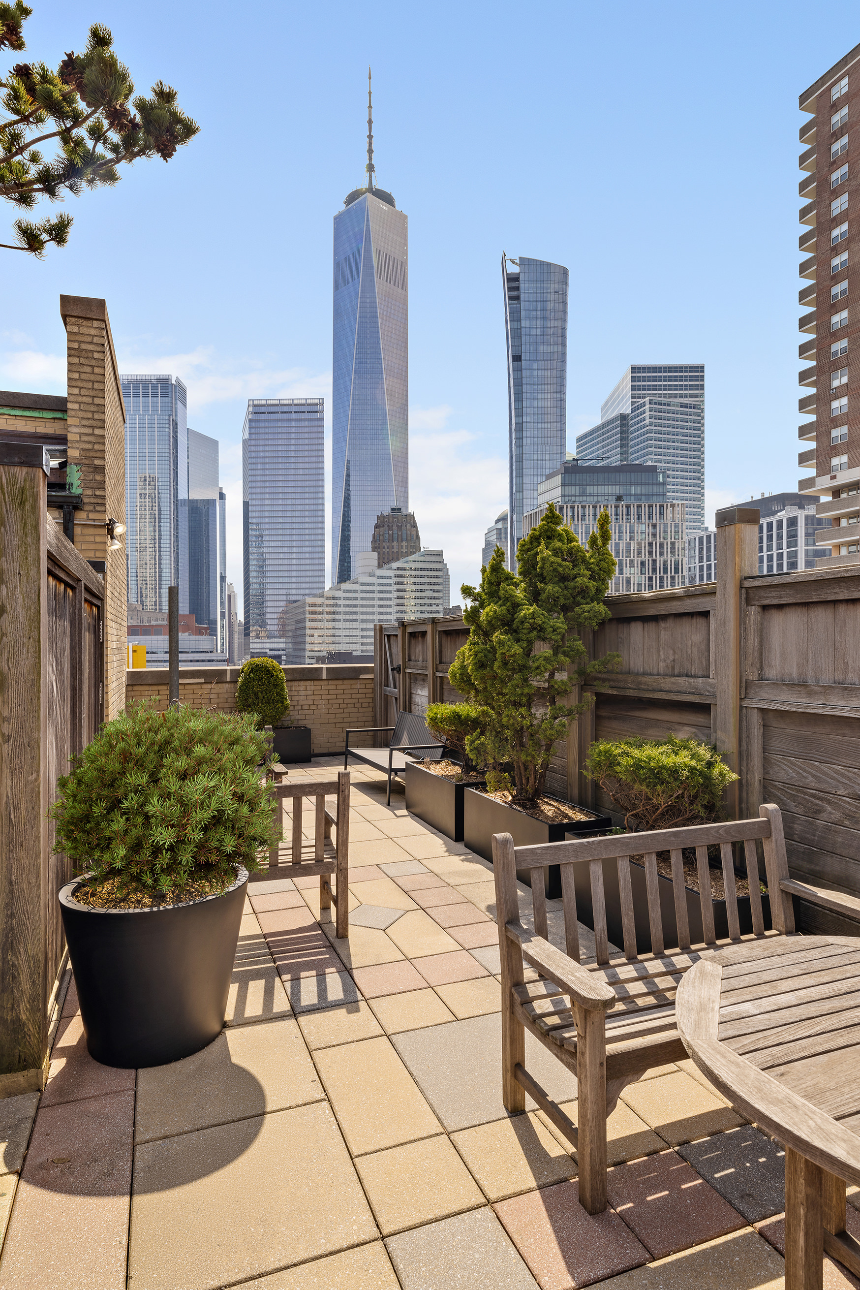 20 Jay Street, Unit 2/3C Manhattan, NY 10013 - Photo 14 of 16 a view of balcony and patio