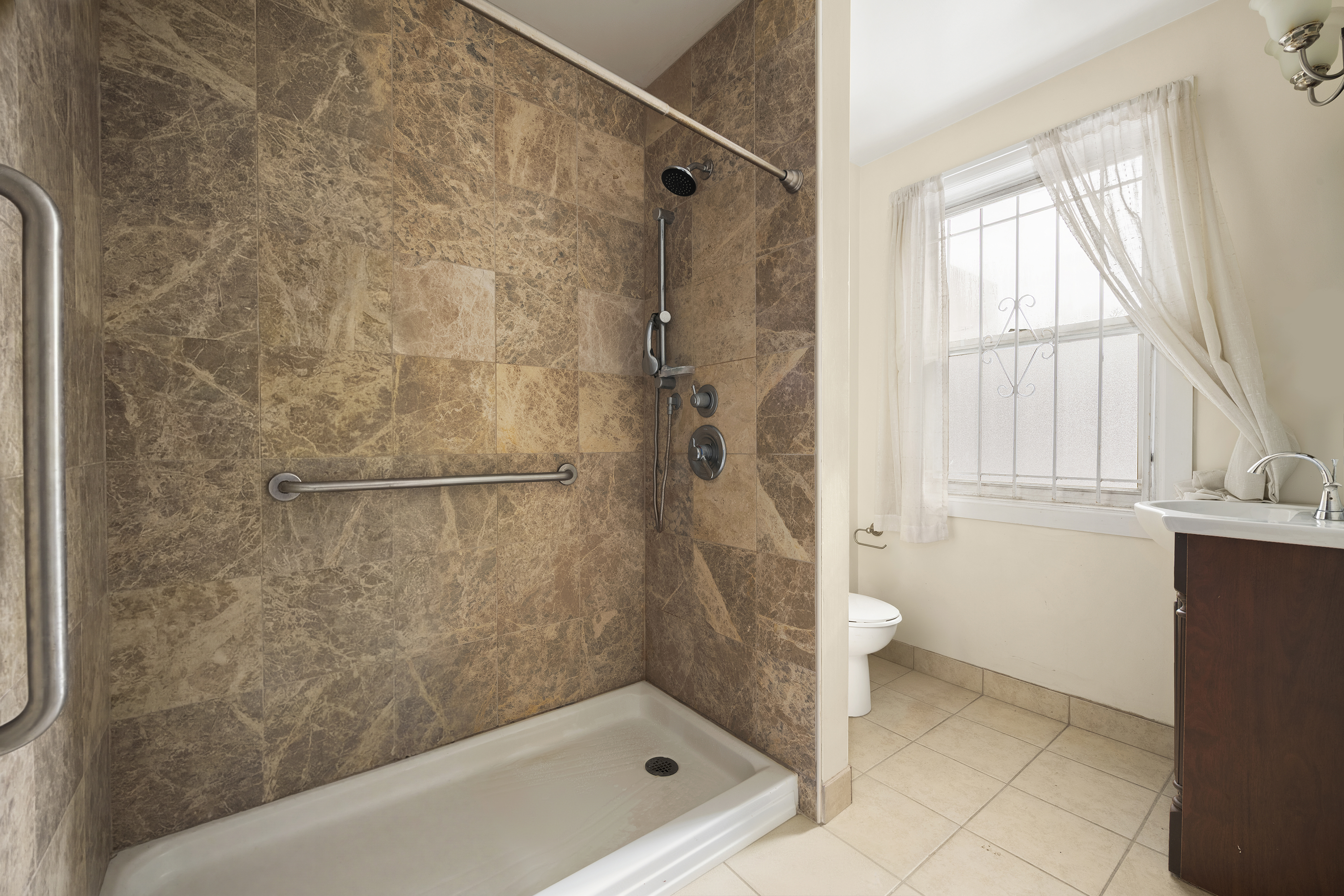 250 Midwood Street Brooklyn, NY 11225 - Photo 22 of 25