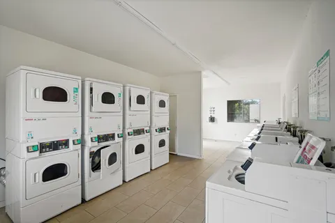 Contact Agent | International Avenue, Canoga Park, CA 91304