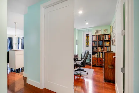 $1,400,000 | 44-27 Purves Street, Unit 8A | Long Island City