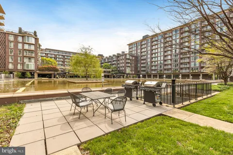 $389,900 | 510 N Street Southwest, Unit N422, Washington, DC 20024