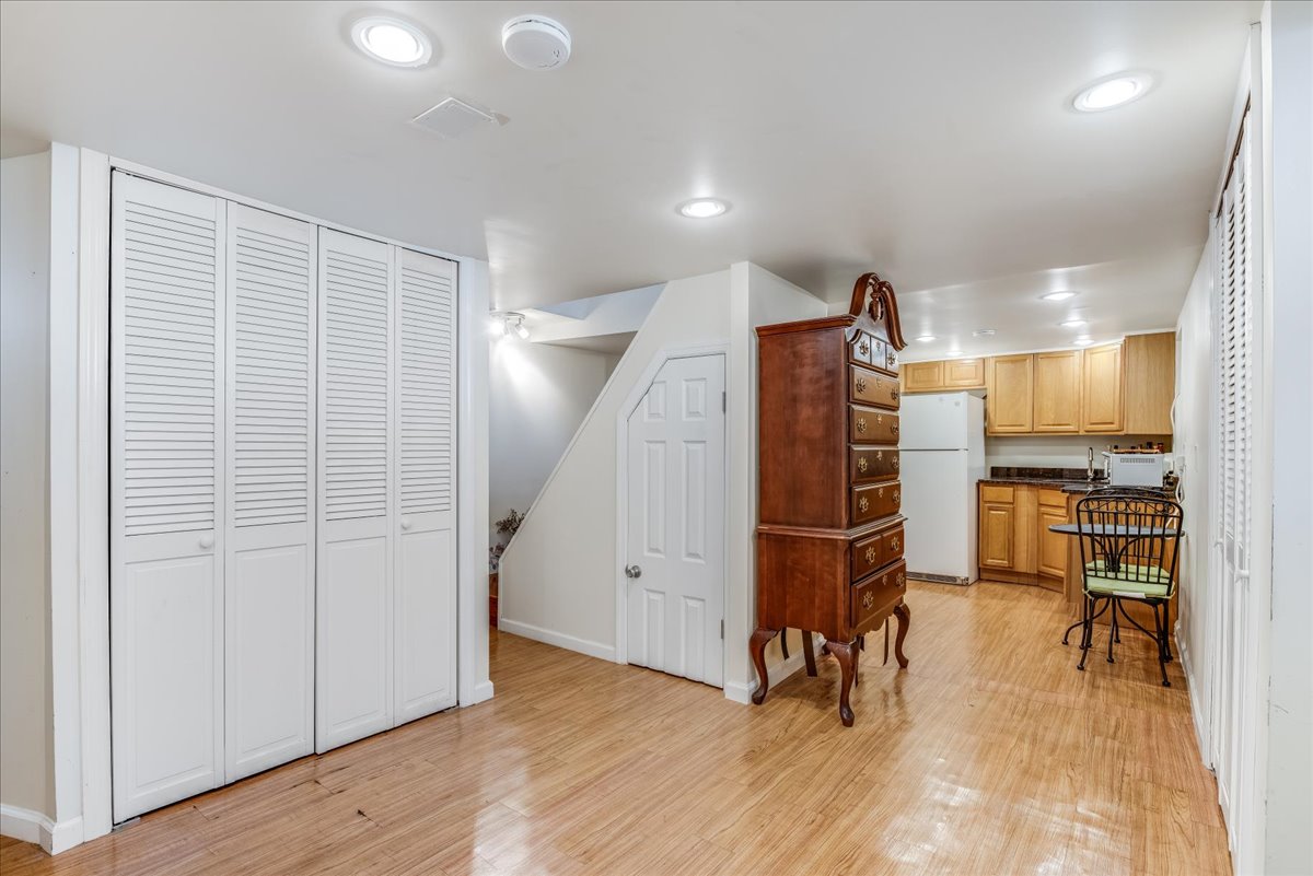 97-05 Albert Road Queens, NY 11417 - Photo 27 of 31