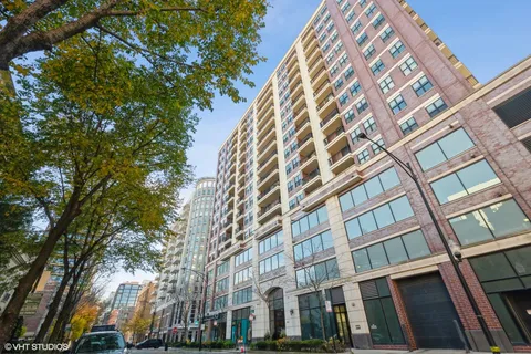 $350,000 | 451 West Huron Street, Unit 804, Chicago, IL 60654