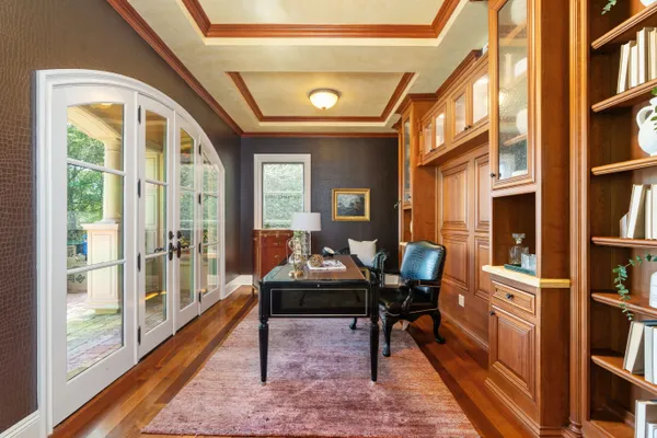 $5,195,000 | 919 South Gretna Green Way, Los Angeles, CA 90049