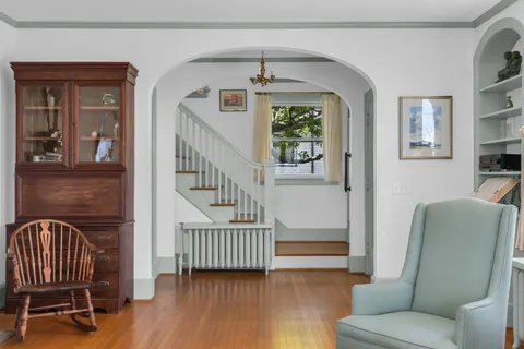 $3,000,000 | 4 Van Zandt Avenue, Newport, RI 02840