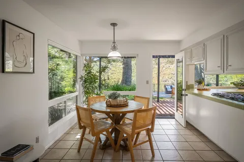 $2,499,000 | 2521 La Condesa Drive, Los Angeles, CA 90049