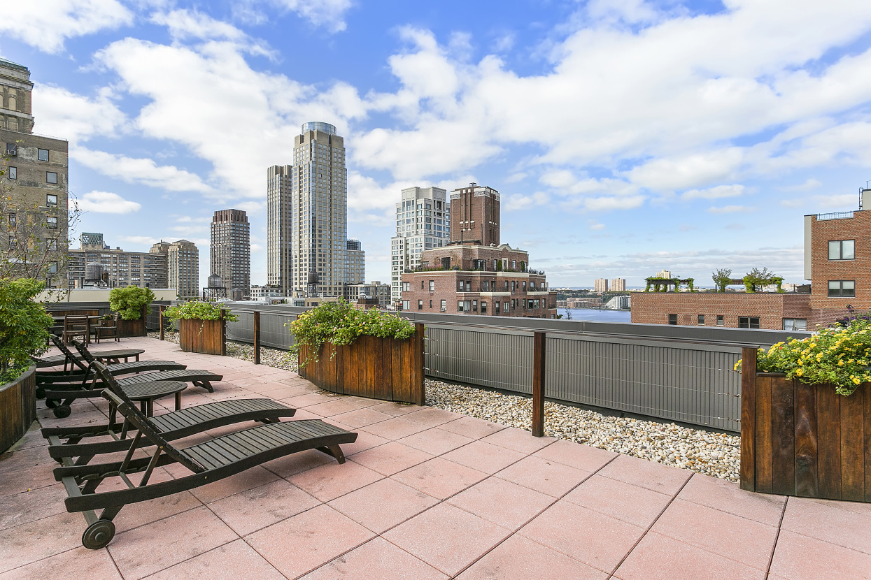 11 Riverside Drive, Unit 2HE Manhattan, NY 10023 - Photo 7 of 13