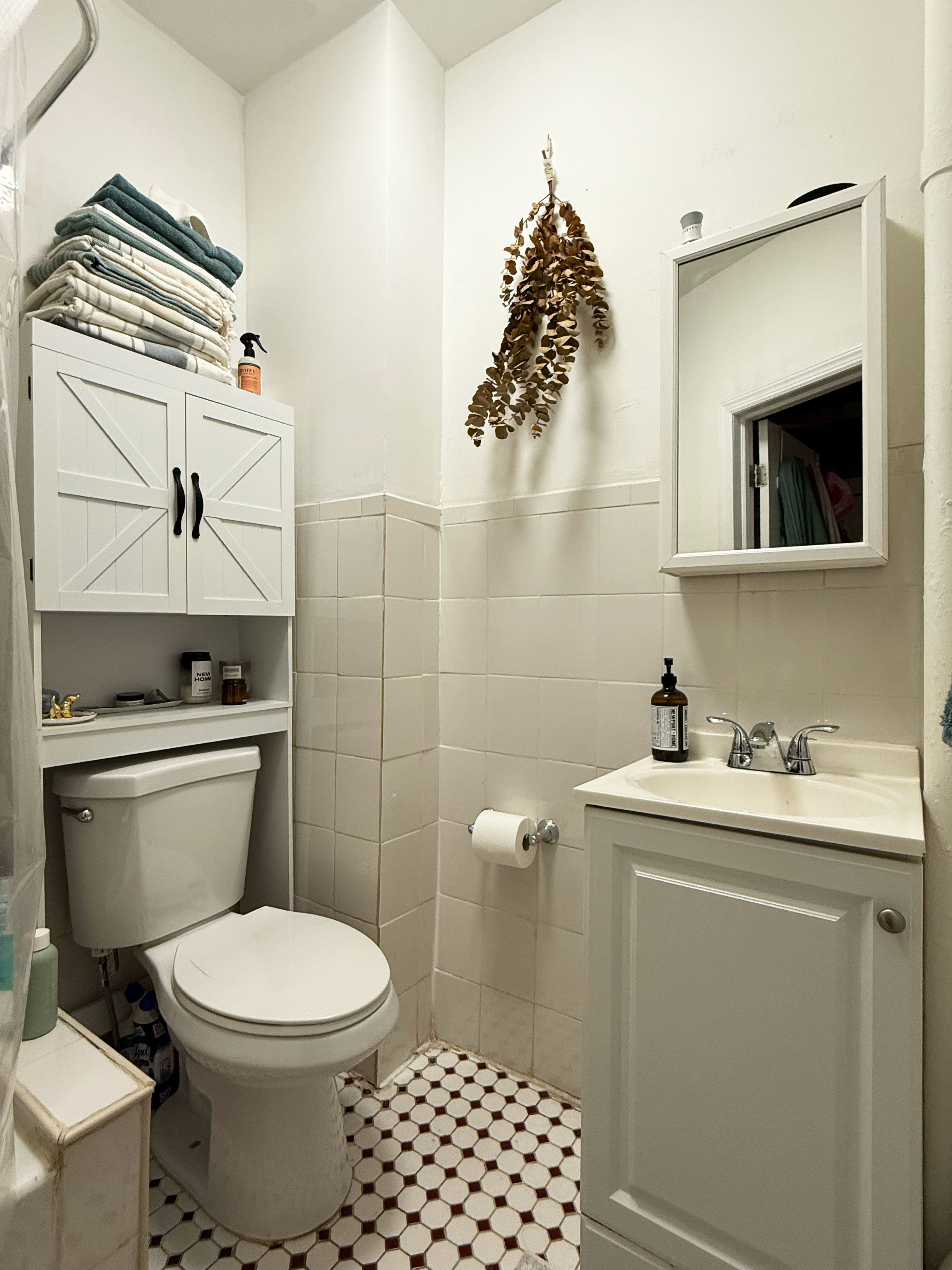 630 President Street, Unit 3 Brooklyn, NY 11215 - Photo 9 of 10 a bathroom with a toilet a sink and mirror