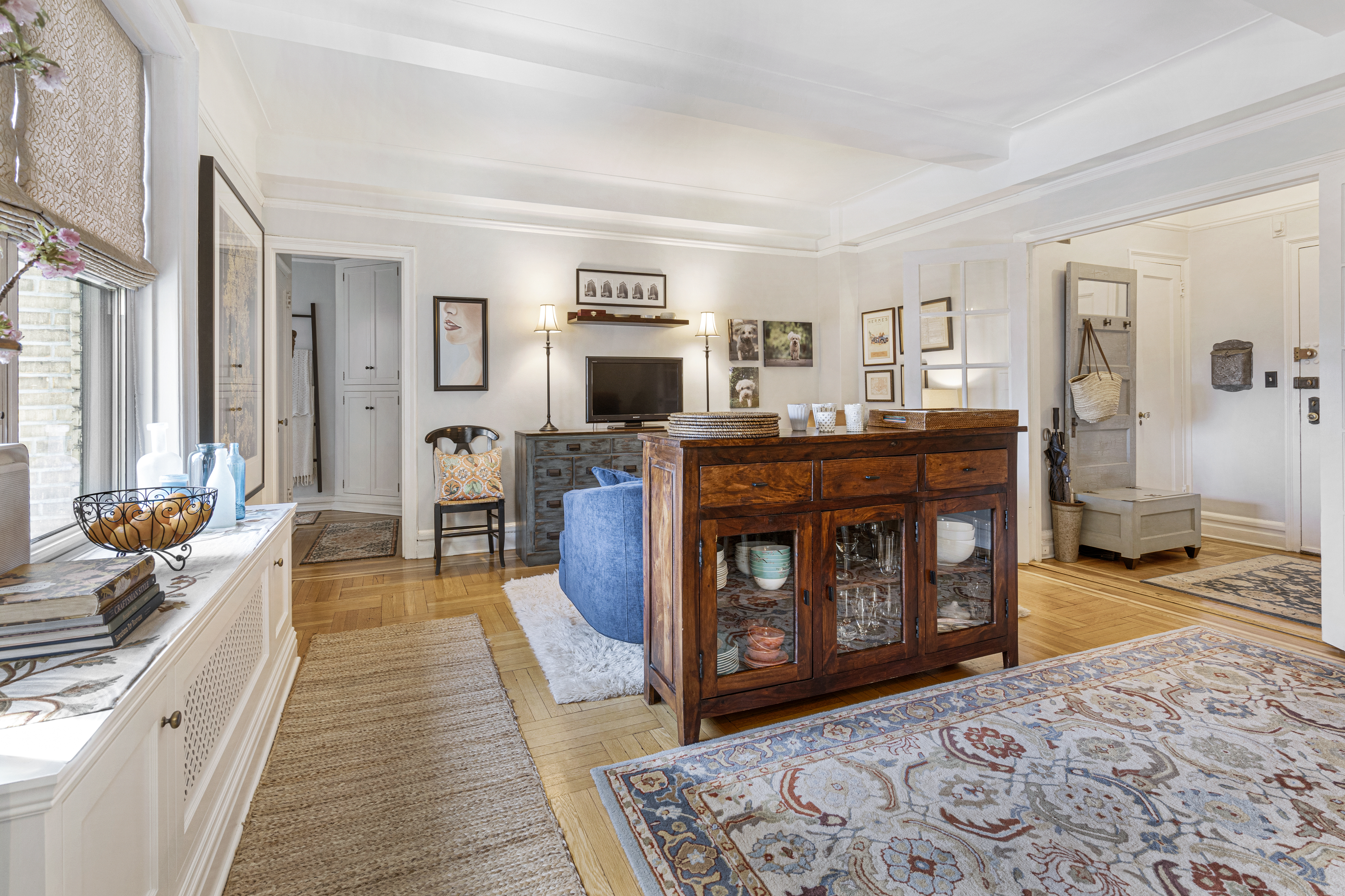 310 West 106th Street, Unit 9E Manhattan, NY 10025 - Photo 2 of 12