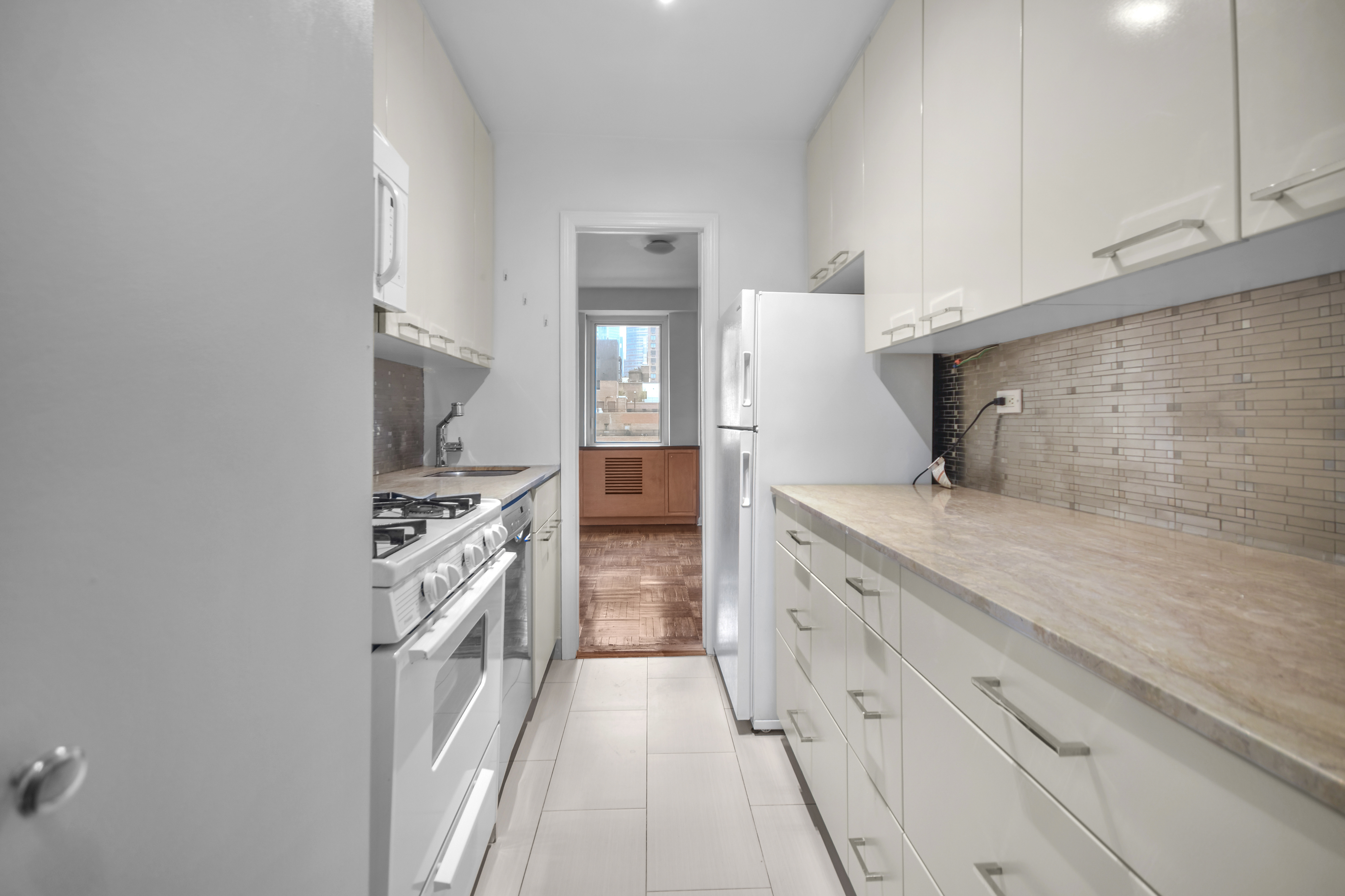 411 East 53rd Street, Unit 12K Manhattan, NY 10022 - Photo 8 of 10