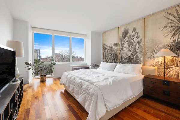 $840,000 | 640 West 237th Street, Unit 6D | Riverdale