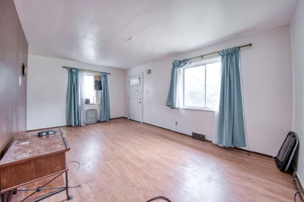 $109,999 | 147 Schenley Manor Drive, Pittsburgh, PA 15201