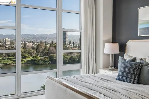 $798,000 | 1 Lakeside Drive, Unit 911, Oakland, CA 94612