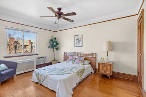 $850,000 | 77-09 82nd Street | Glendale