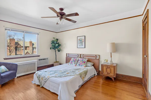 $850,000 | 77-09 82nd Street | Glendale