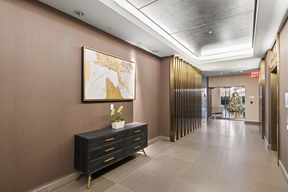 135 West 52nd Street, Unit 34A Manhattan, NY 10019 - Photo 18 of 26