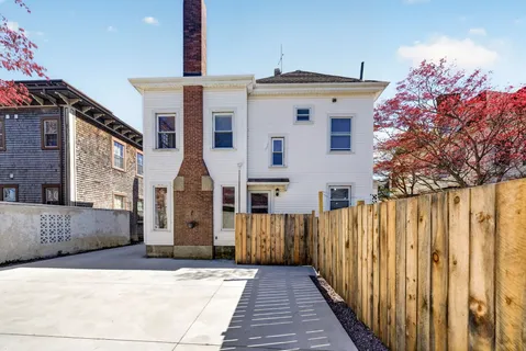 $675,000 | 115 Mill Street, New Bedford, MA 02740