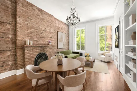 $995,000 | 62 West 11th Street, Unit 2F | Greenwich Village