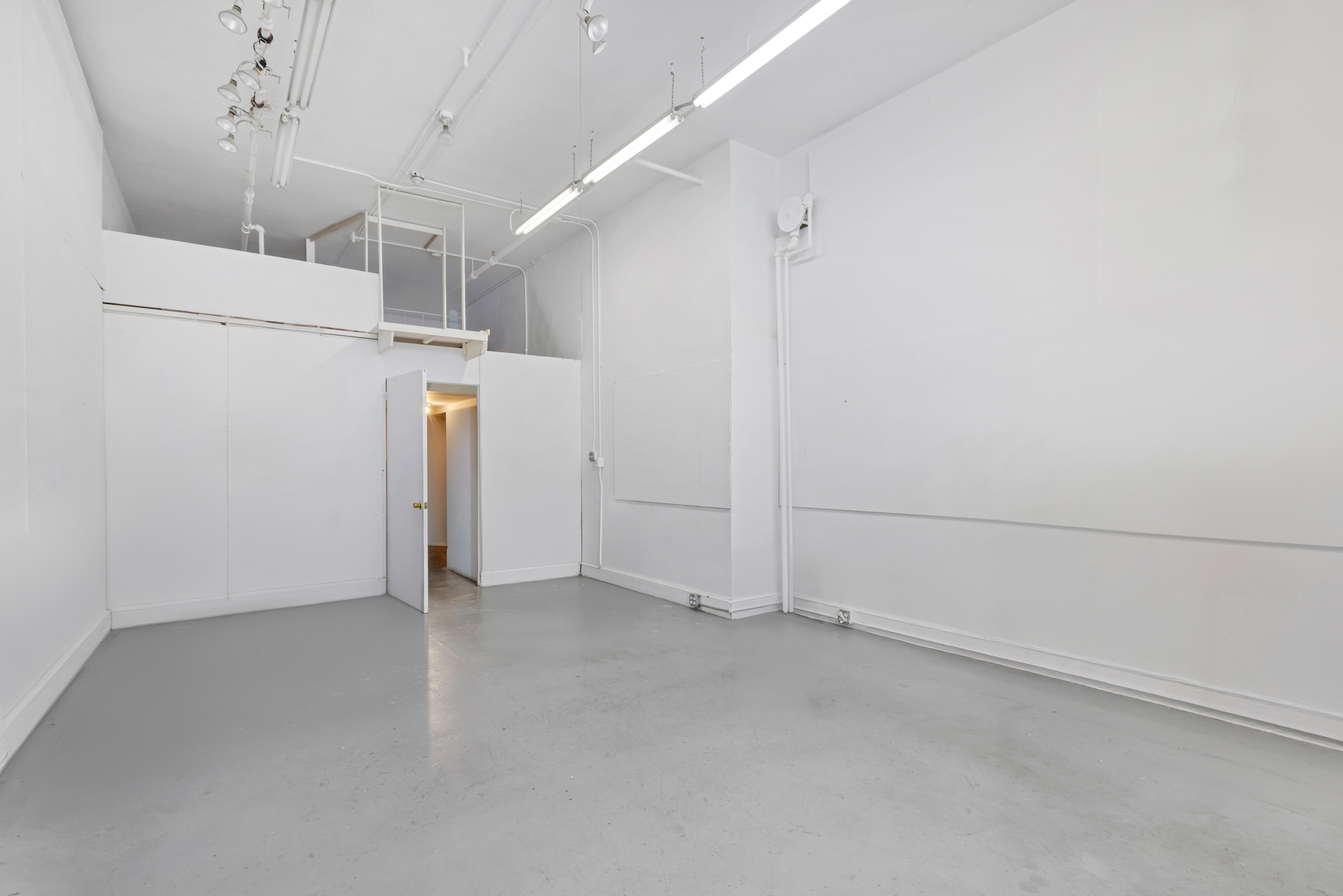 6 Rivington Street, Unit 1 Manhattan, NY 10002 - Photo 3 of 4 Gallery Image 3
