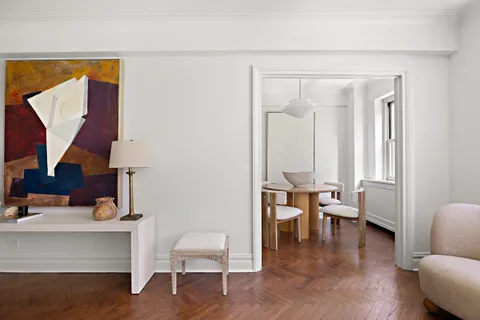 $1,150,000 | 710 Park Avenue, Unit 6D | Lenox Hill