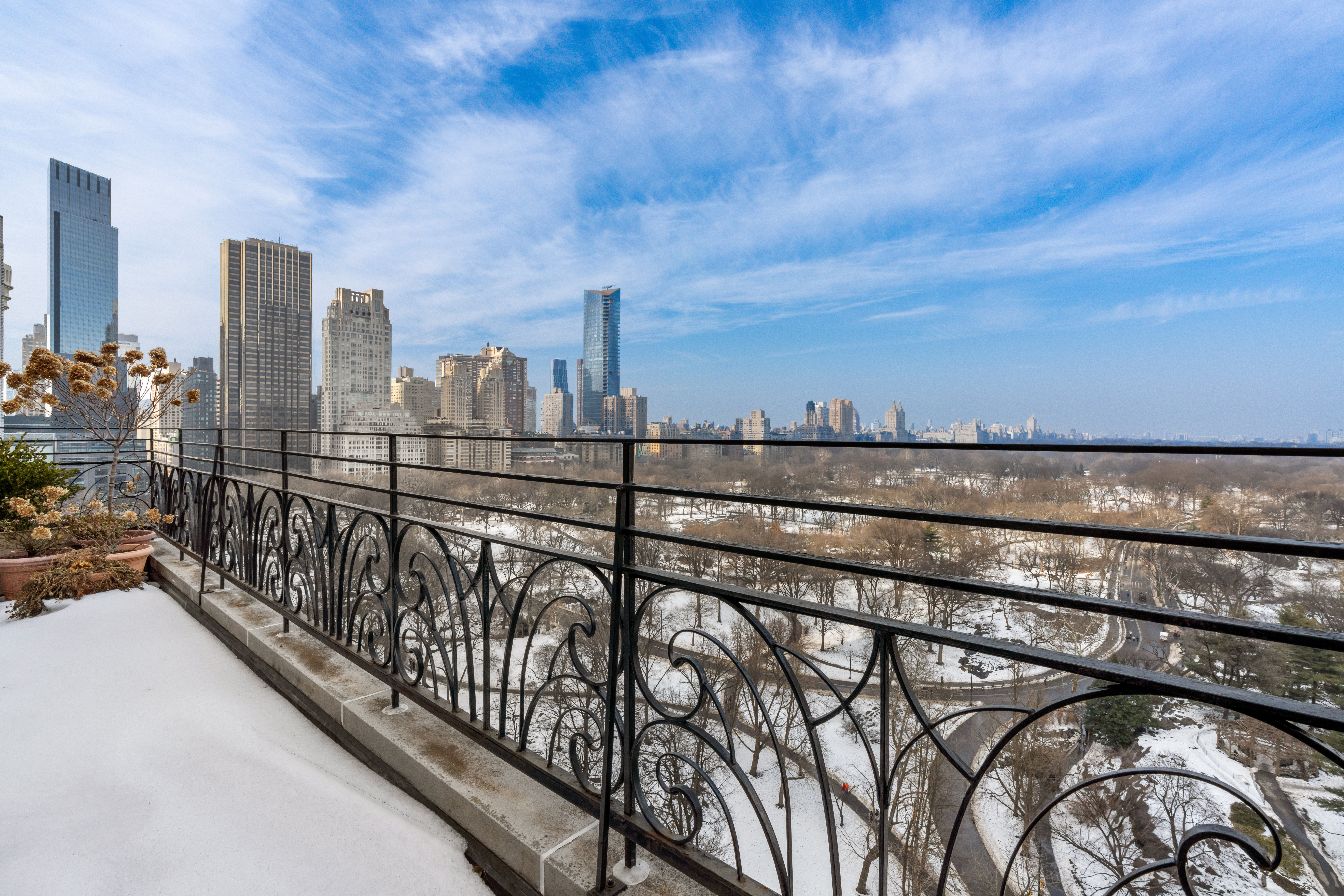120 Central Park South, Unit PHE/W Manhattan, NY 10019 - Photo 9 of 11 a view of outdoor space with city view