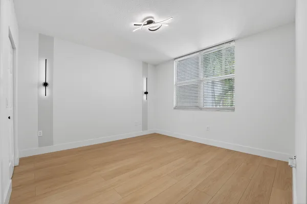 $457,500 | 2401 Northeast 65th Street, Unit Undisclosed, Fort Lauderdale, FL 33308
