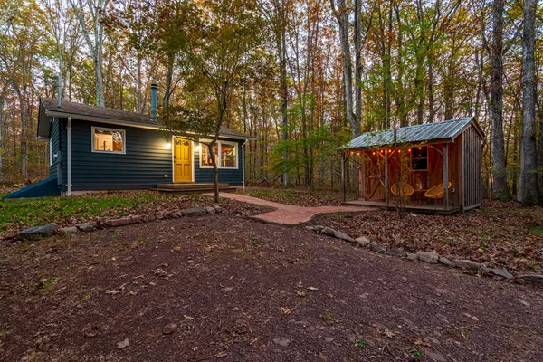 $225,000 | 117 White Oaks Road, Beach Lake, PA 18405