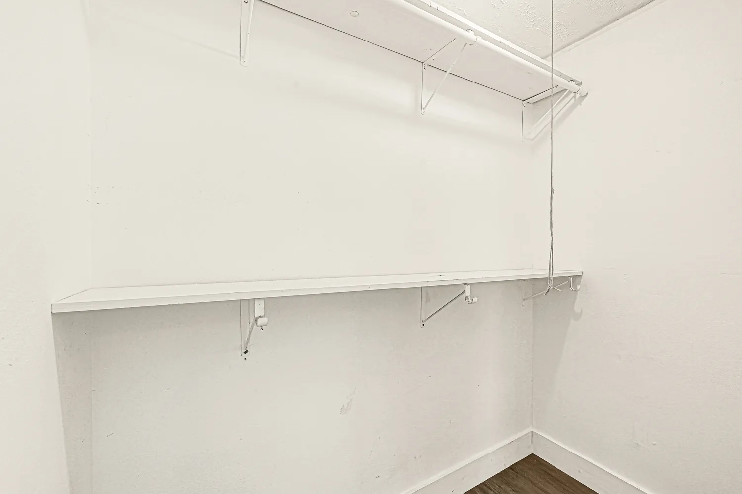 $1,000 | 969 Wakefield Drive, Unit B, Houston, TX 77018