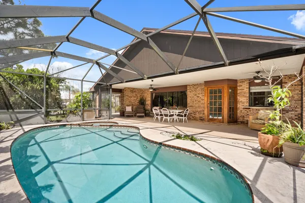 $465,000 | 472 Southeast Majestic Terrace, Port St. Lucie, FL 34983