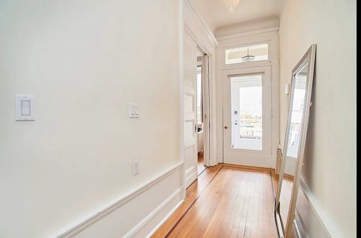 578 West 183rd Street Manhattan, NY 10033 - Photo 2 of 31