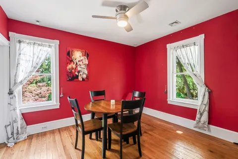 a view of entryway and kitchen