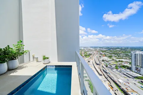$5,199,000 | 1040 Biscayne Boulevard, Unit 4403, Miami, FL 33132