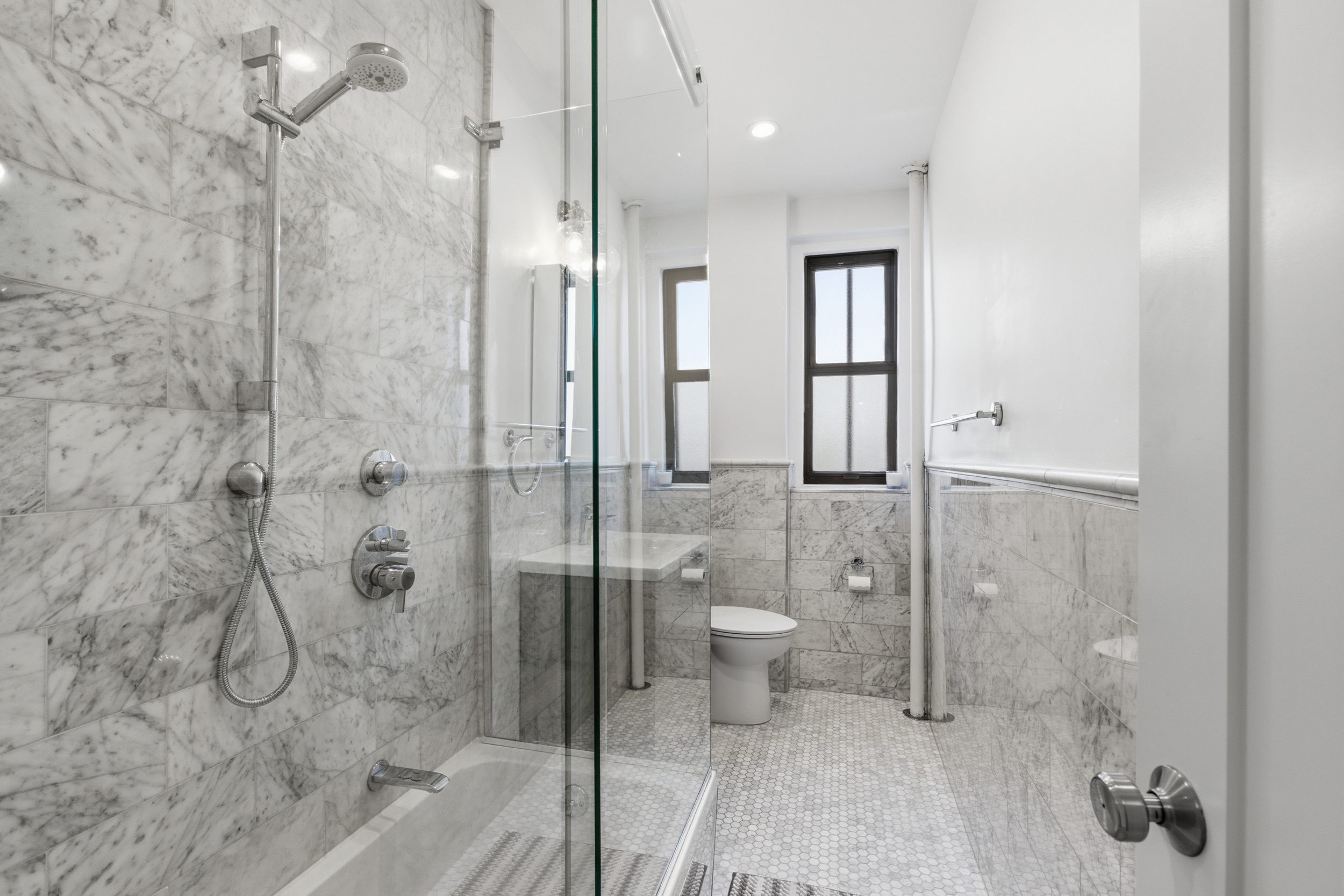 357 West 55th Street, Unit 4B Manhattan, NY 10019 - Photo 6 of 10
