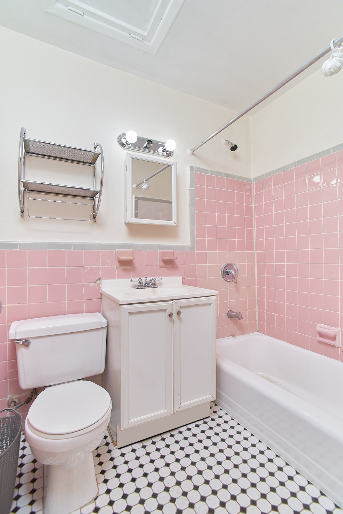 1055 2nd Avenue, Unit 4W Manhattan, NY 10022 - Photo 7 of 8