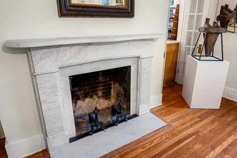 Contact Agent | 16 West Read Street, Baltimore, MD 21201