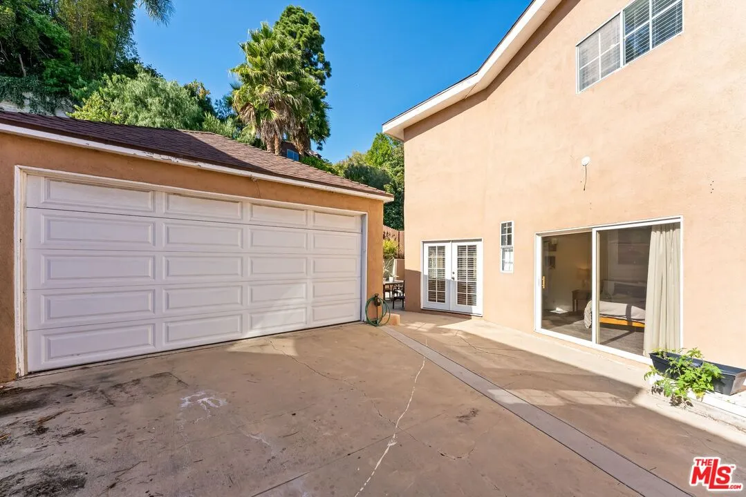 $1,400,000 | 3627 Olympiad Drive, View Park, CA 90043