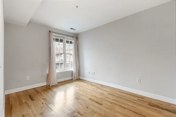 $750,000 | 402 9th Street, Unit W3J, Hoboken, NJ 07030