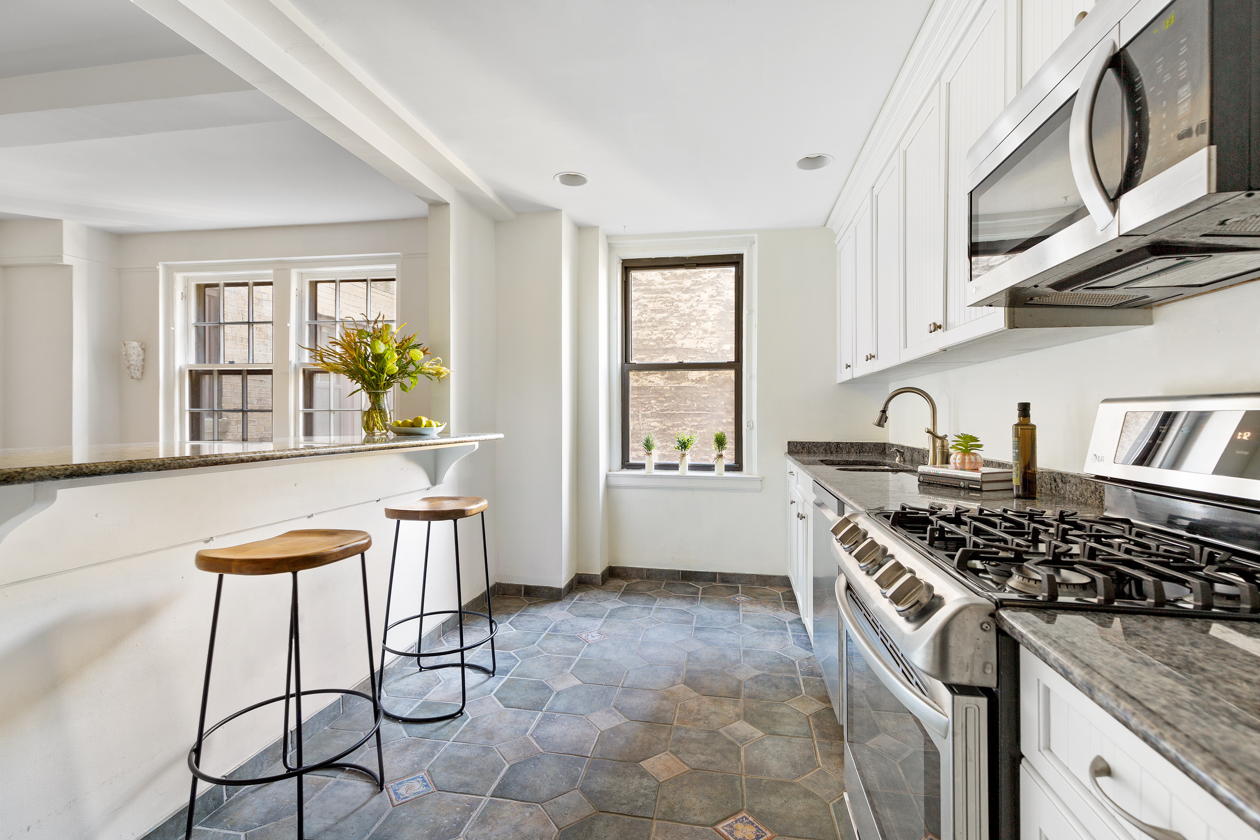 24 Monroe Place, Unit 3A Brooklyn, NY 11201 - Photo 5 of 12