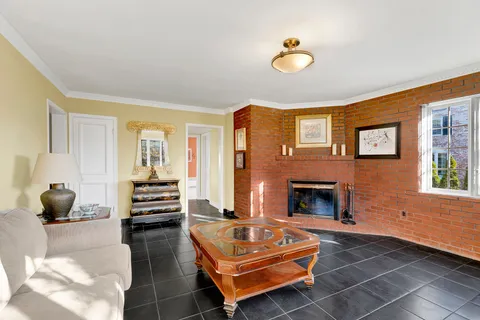 $2,000,000 | 142-15 Newport Avenue | Neponsit