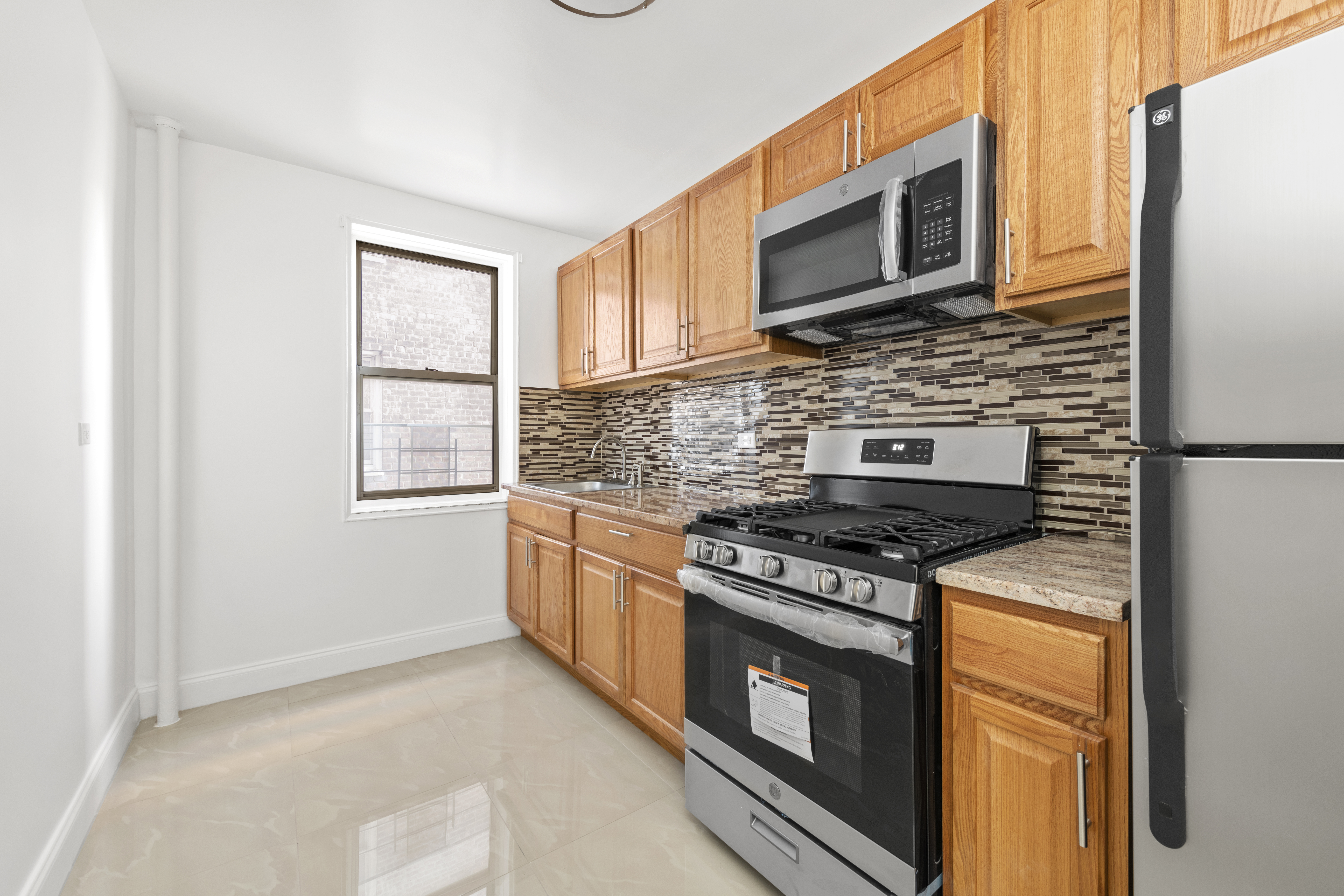 180 Van Cortlandt Park South, Unit 3B Bronx, NY 10463 - Photo 3 of 9