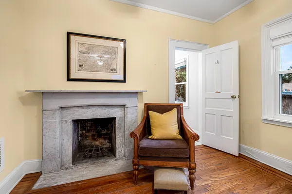 Contact Agent | 16 West Read Street, Baltimore, MD 21201