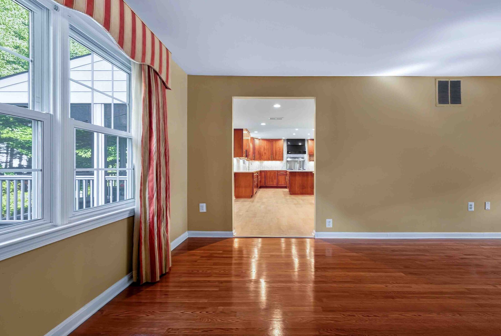5124 Clinton Road Alexandria, VA 22312 - Photo 28 of 84 Gallery Image 28