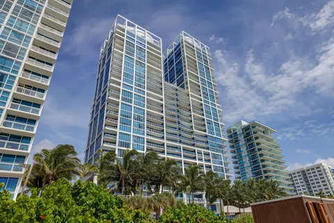 $600,000 | 6801 Collins Avenue, Unit DOOR 606, Miami Beach, FL 33141