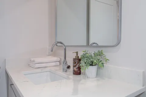 $550,000 | 933 N Street Northwest, Unit 207, Washington, DC 20001